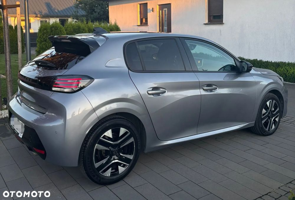 Peugeot 208 - 2