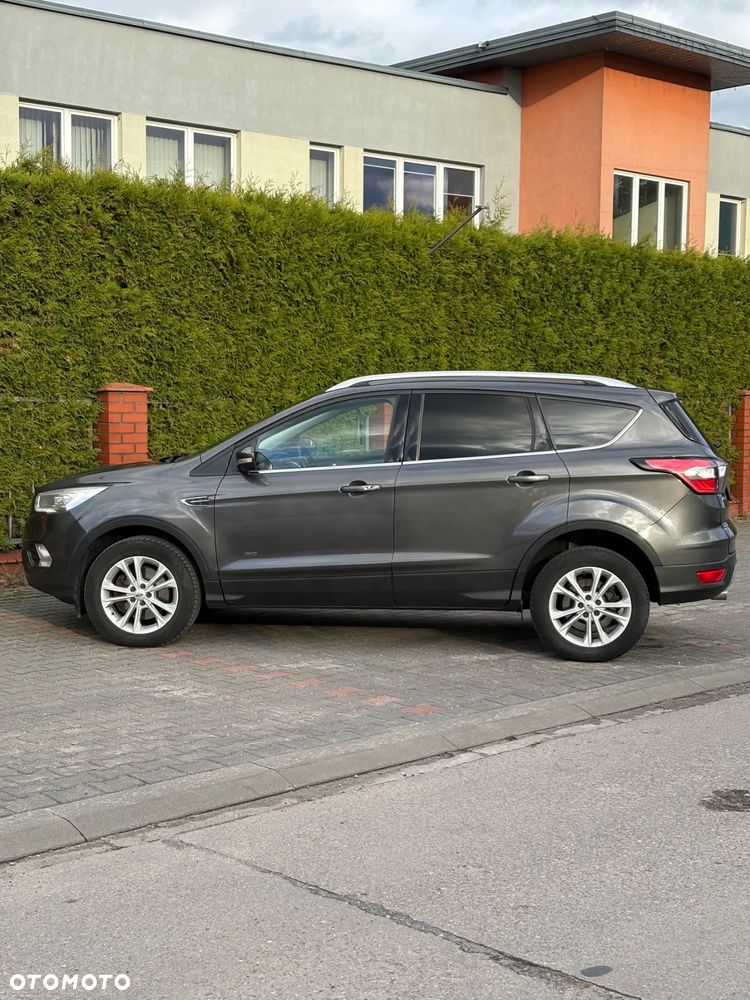 Ford Kuga - 4