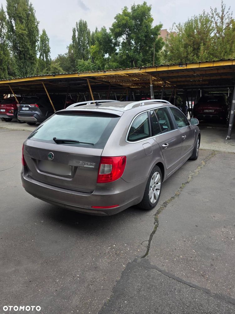 Skoda Superb 1.6 TDI Ambition Greenline - 3