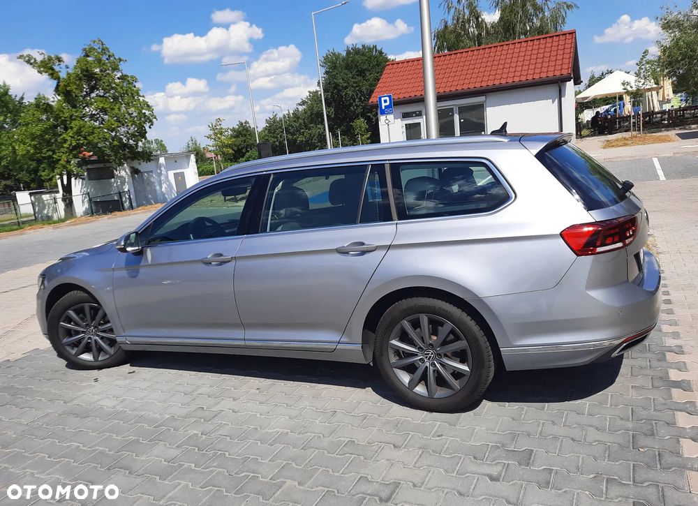 Volkswagen Passat 2.0 TDI Elegance DSG - 10