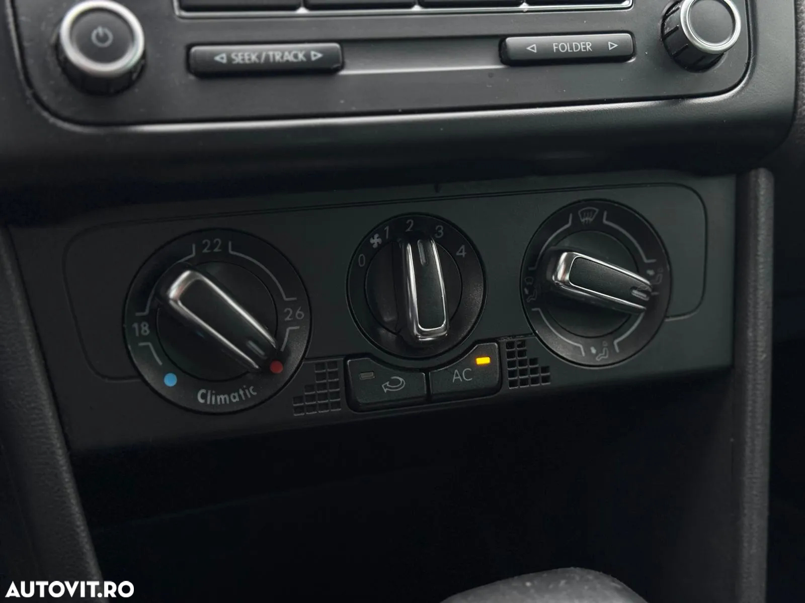 Volkswagen Polo 1.6 TDI DSG Comfortline - 36