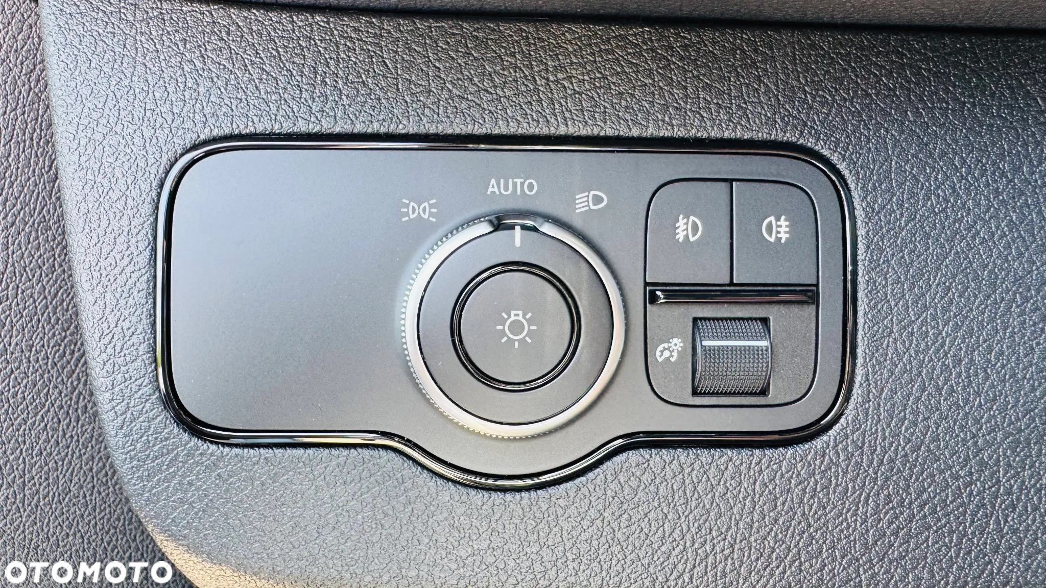Mercedes-Benz Sprinter - 16