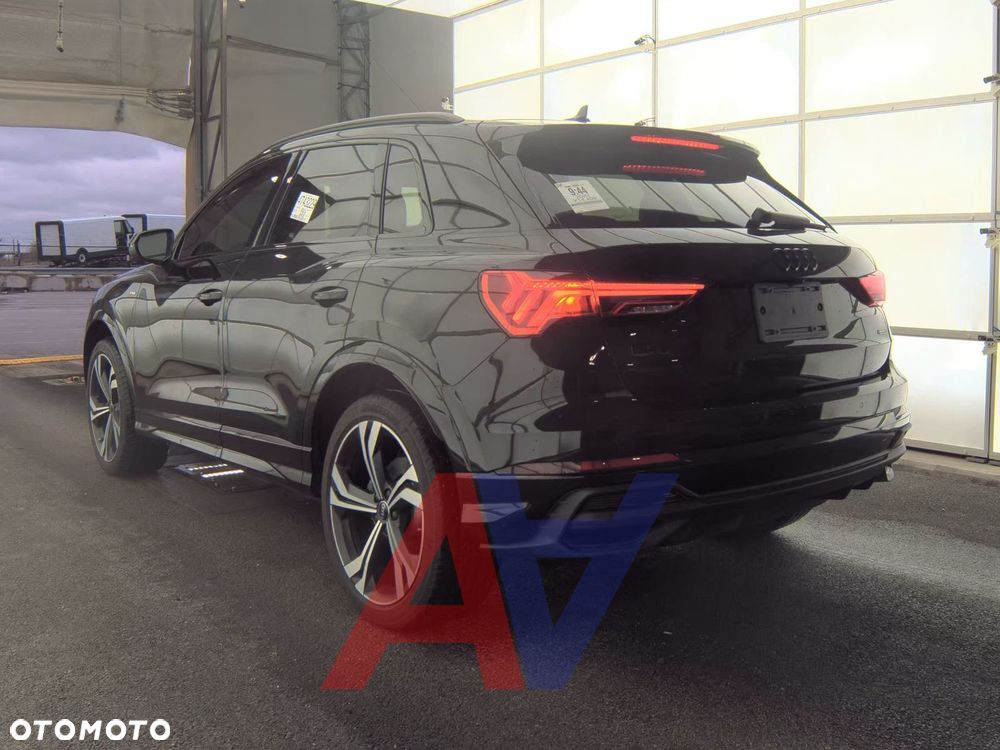 Audi Q3 45 TFSI Quattro S Line S tronic - 4