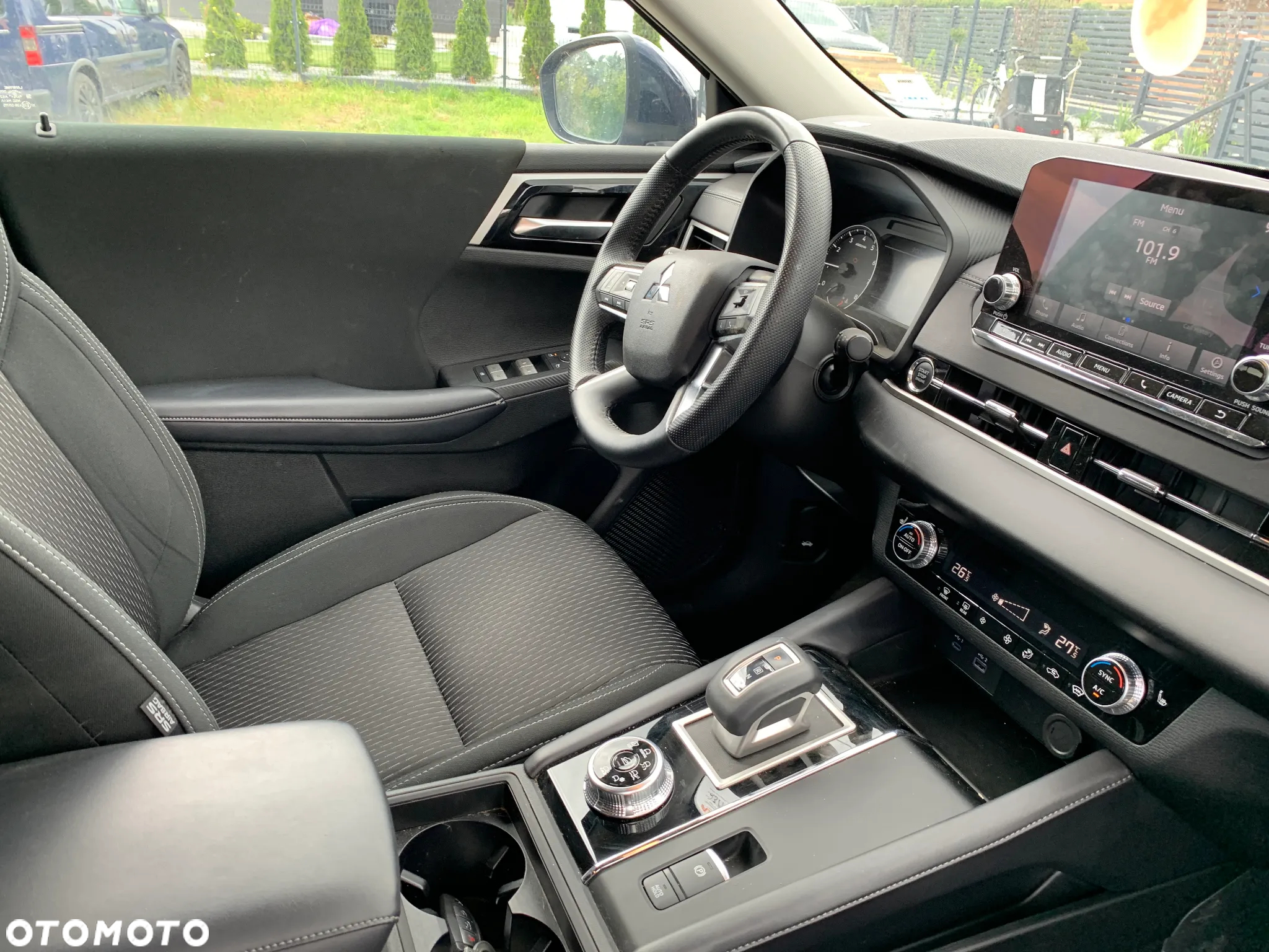 Mitsubishi Outlander - 19