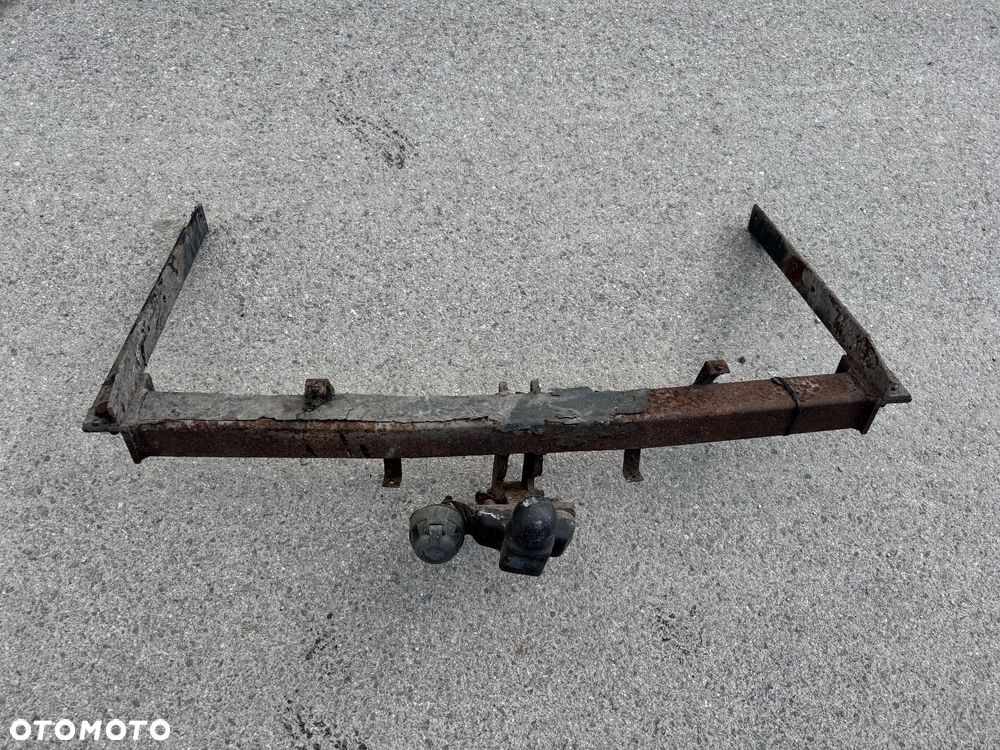 AUDI A3 8L SEAT SKODA VW HAK HOLOWNICZY KULA GNIAZDO KOMPLET - 1