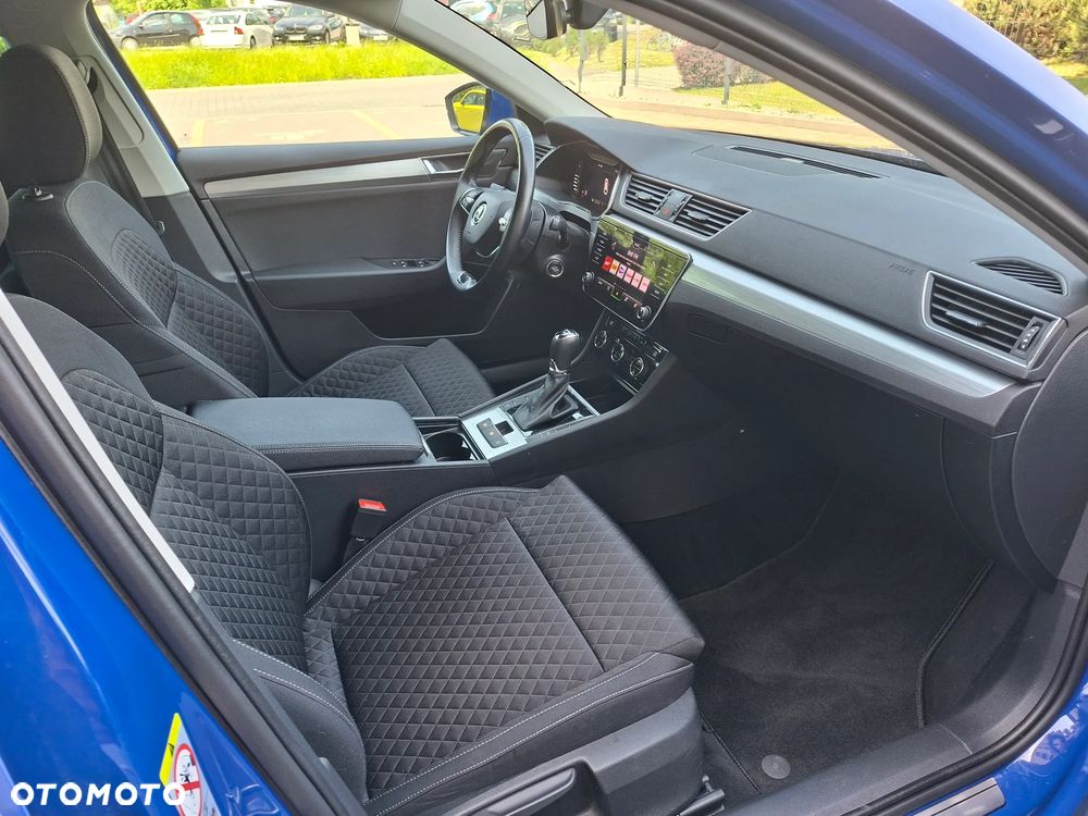 Skoda Superb 2.0 TDI Ambition DSG7 - 19