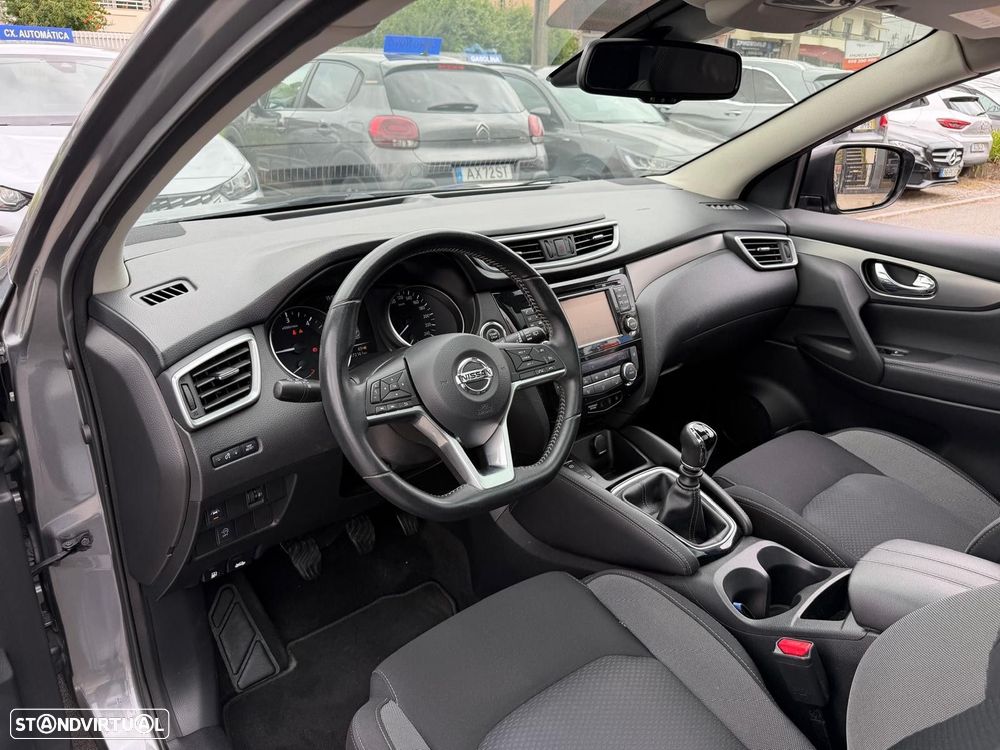 Nissan Qashqai 1.5 dCi N-Connecta J18 - 9