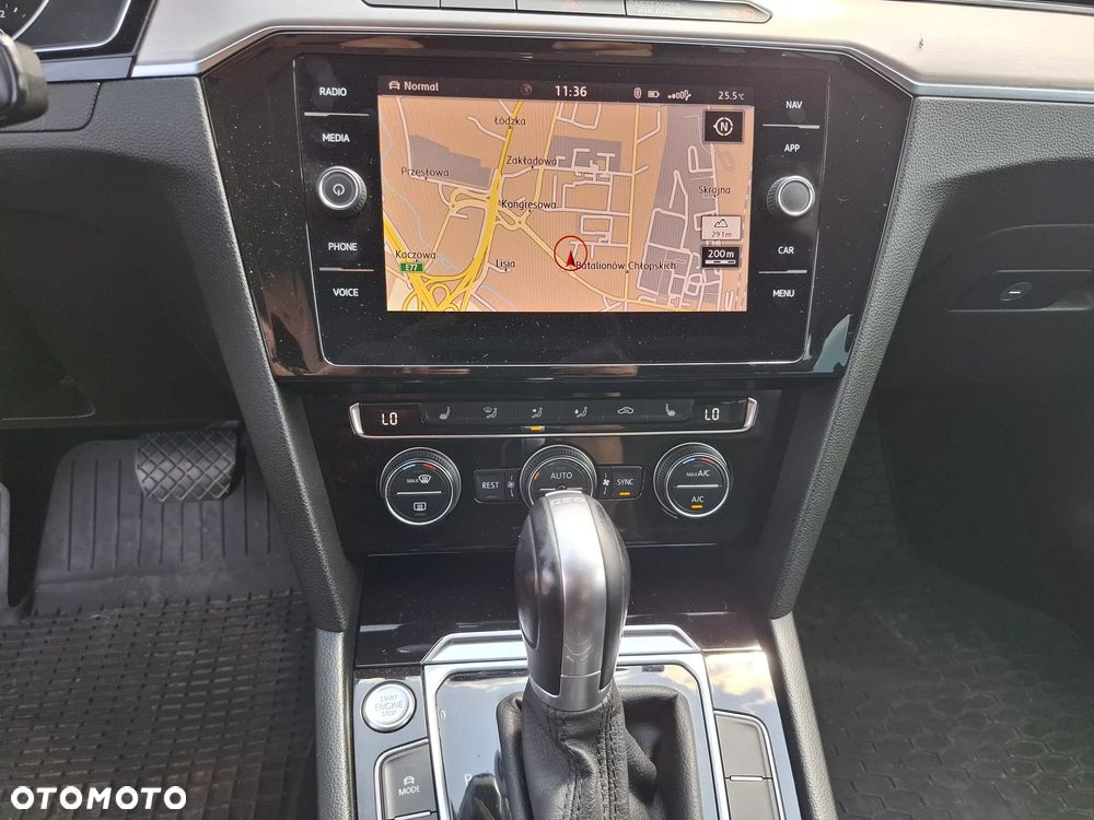 Volkswagen Passat 2.0 TDI BMT Highline DSG7 - 26