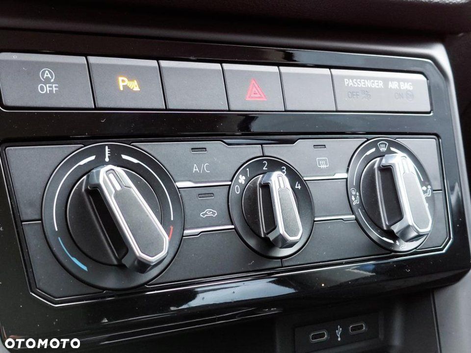 Volkswagen T-Cross - 27