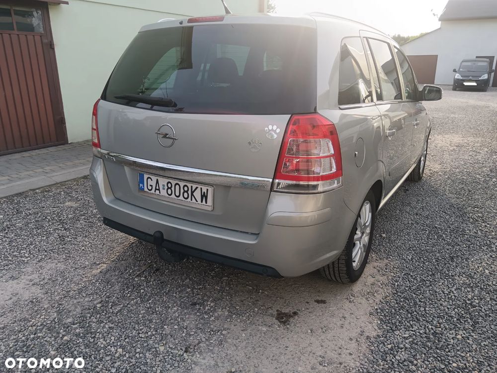 Opel Zafira 1.8 Innovation 110 Jahre - 10
