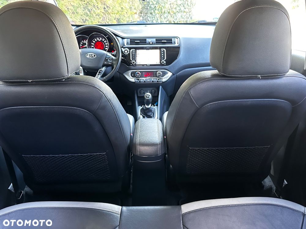 Kia Rio 1.4 CRDi 90 Platinum Edition - 32