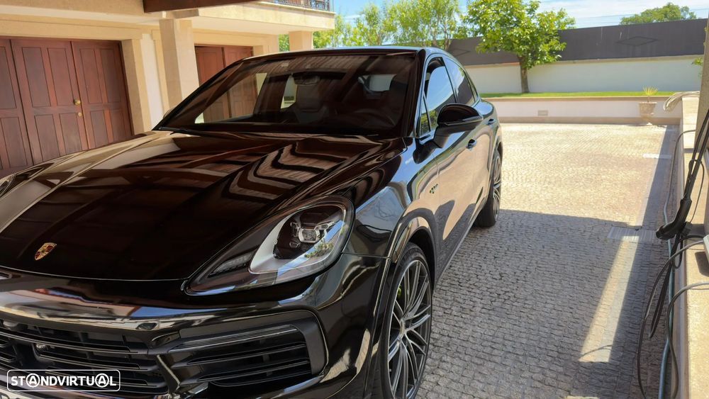 Porsche Cayenne E-Hybrid - 2