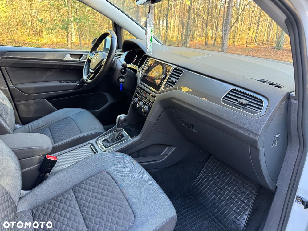 Volkswagen Golf Sportsvan VII SV 1.6 TDI Highline DSG - 27