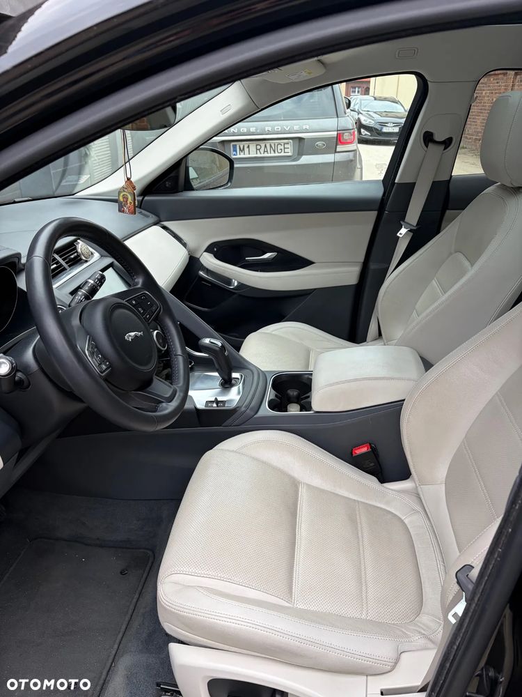 Jaguar E-Pace 2.0 i4D AWD - 10