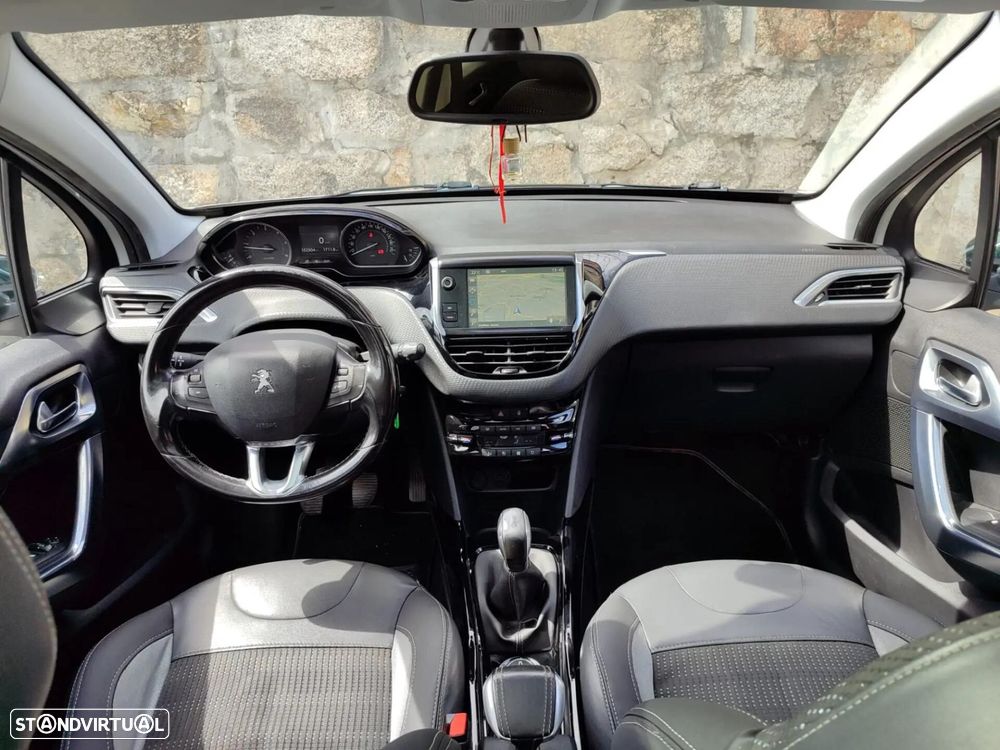 Peugeot 2008 - 10