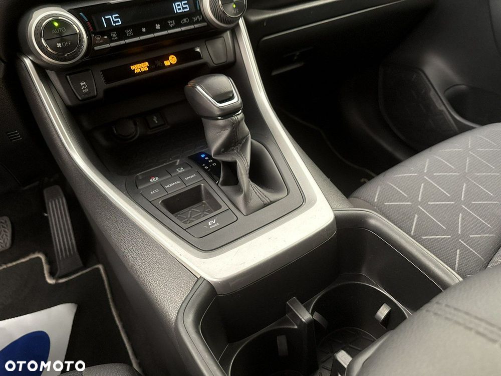 Toyota RAV4 - 17