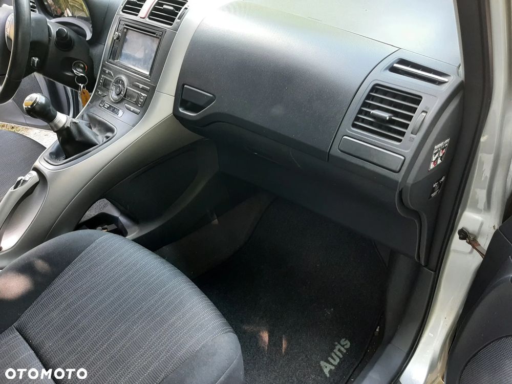 Toyota Auris 1.6 VVT-i Sol - 18