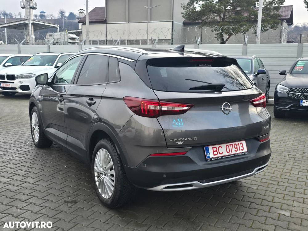 Opel Grandland X 1.2 Turbo START/STOP Business Edition - 4