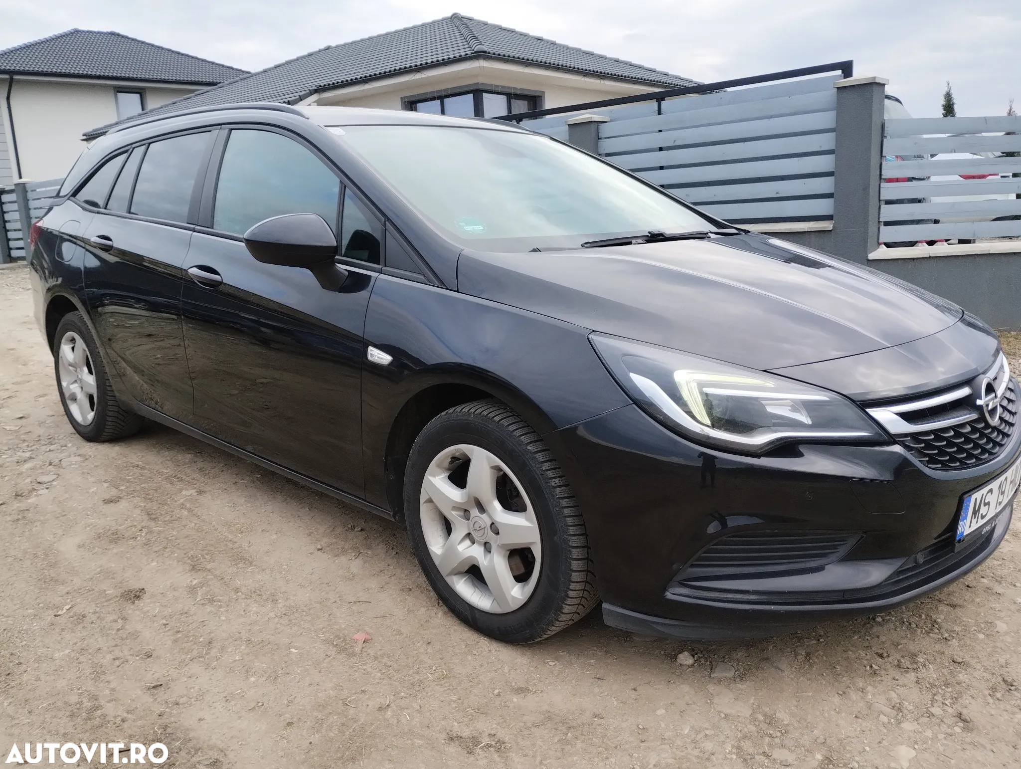 Opel Astra 1.6 CDTI Automatik Sports Tourer Active - 2