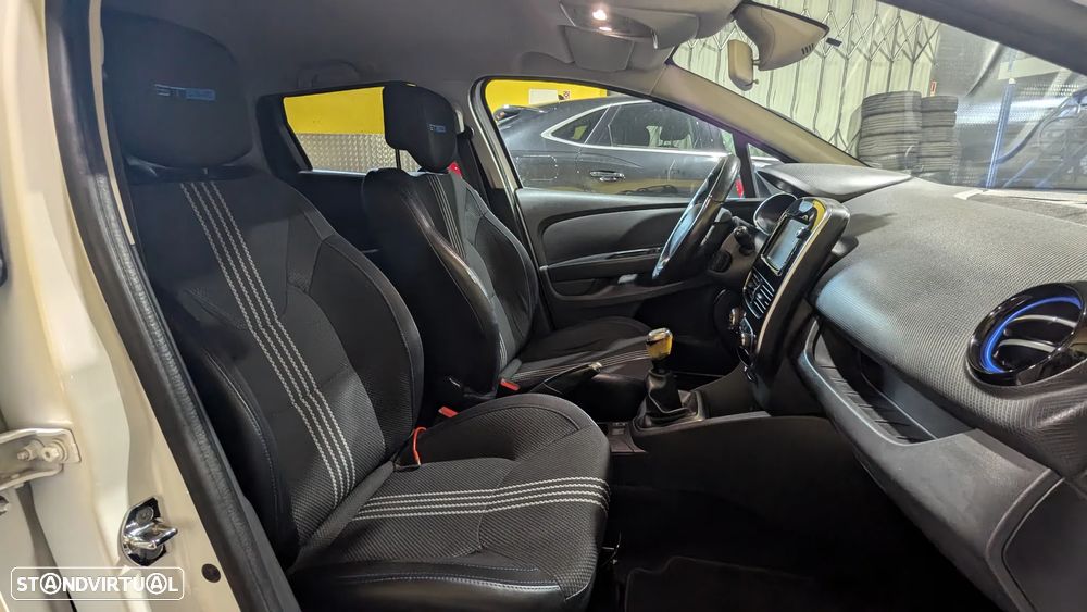 Renault Clio Sport Tourer 1.5 dCi GT Line - 13