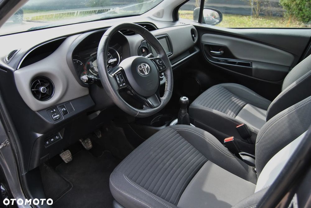 Toyota Yaris - 5