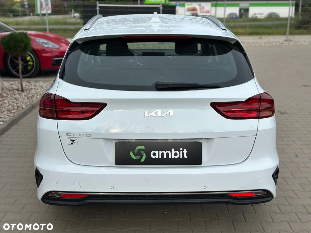Kia Ceed - 7