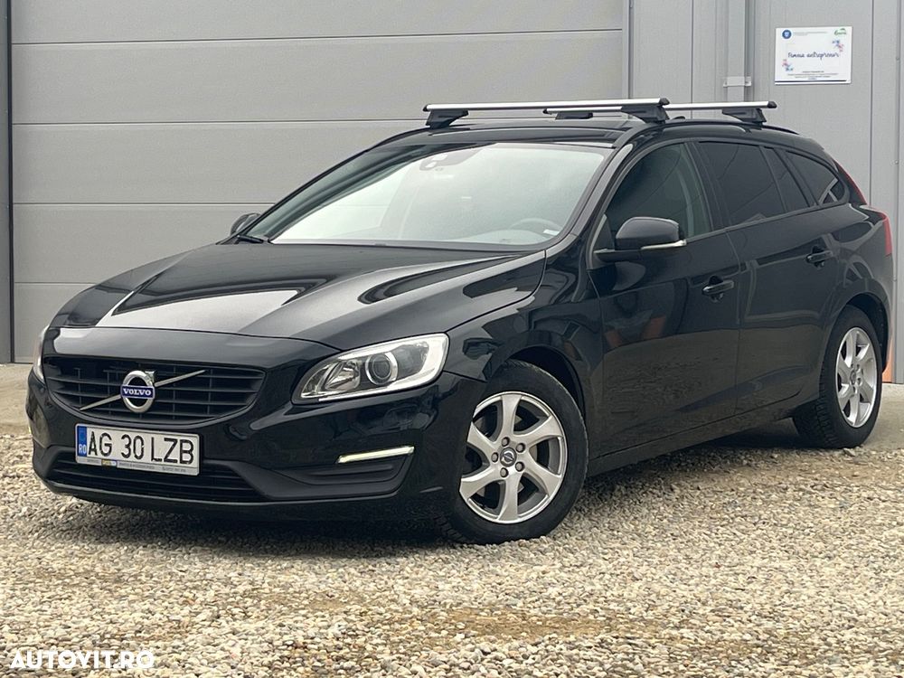 Volvo V60 D4 Momentum - 28