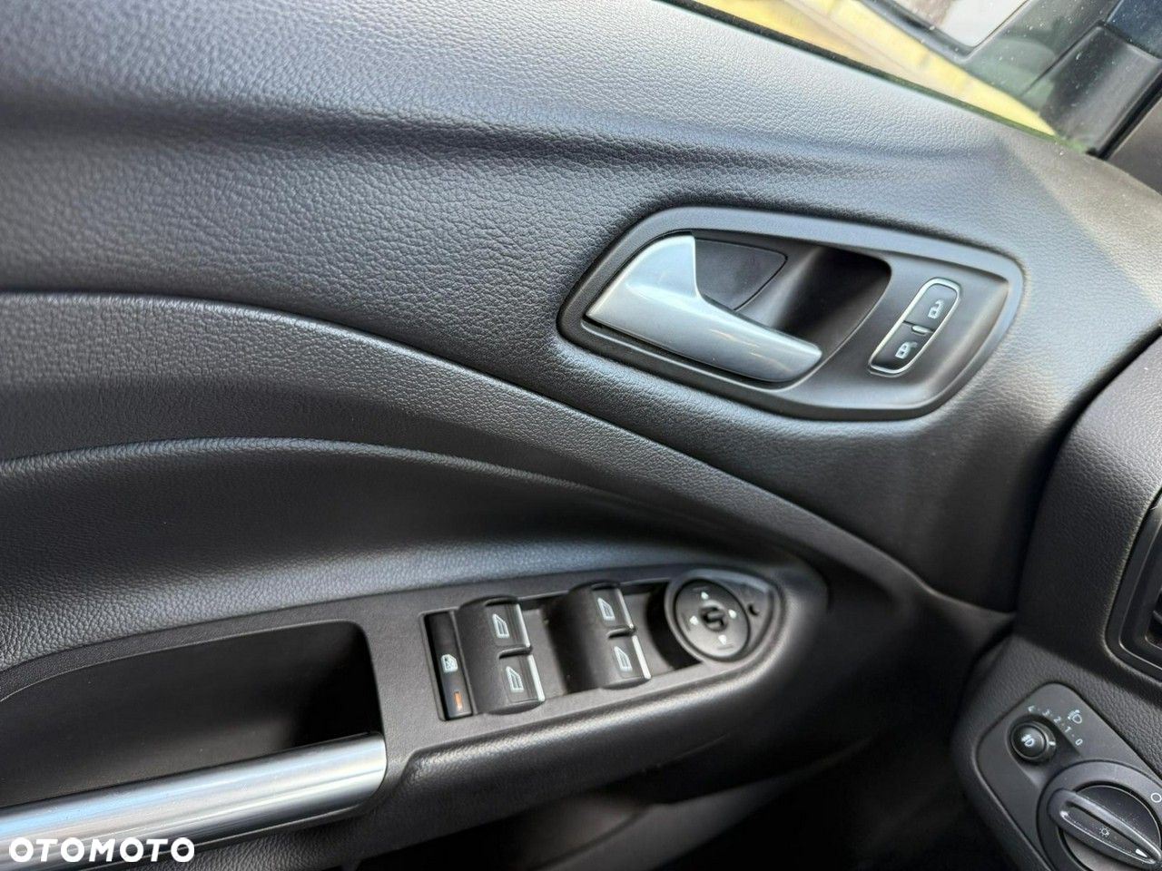 Ford Kuga - 20