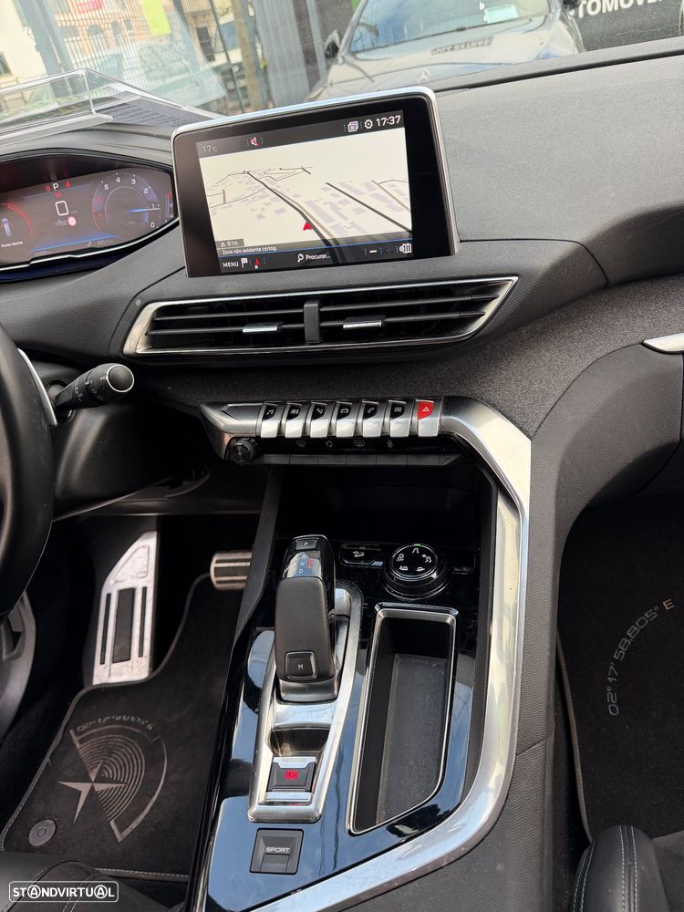 Peugeot 5008 PureTech 130 EAT8 Stop & Start Roadtrip - 14