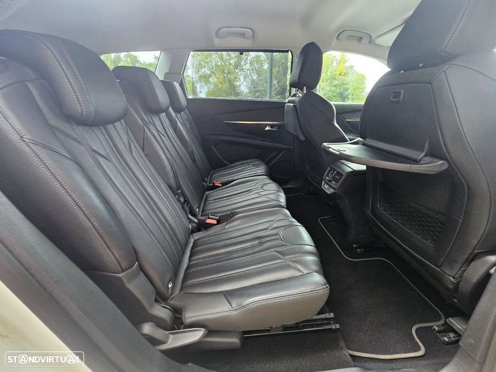 Peugeot 5008 1.5 BlueHDi Allure Pack EAT8 - 31