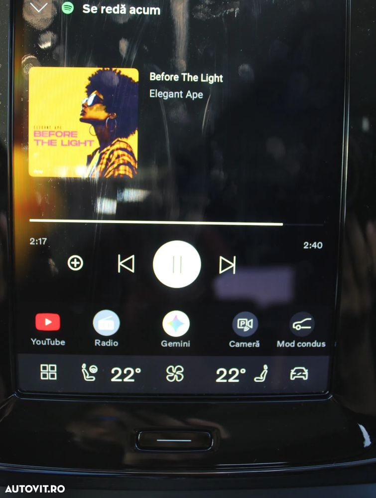 Volvo XC 40 B3 AT FWD MHEV Plus Dark - 23