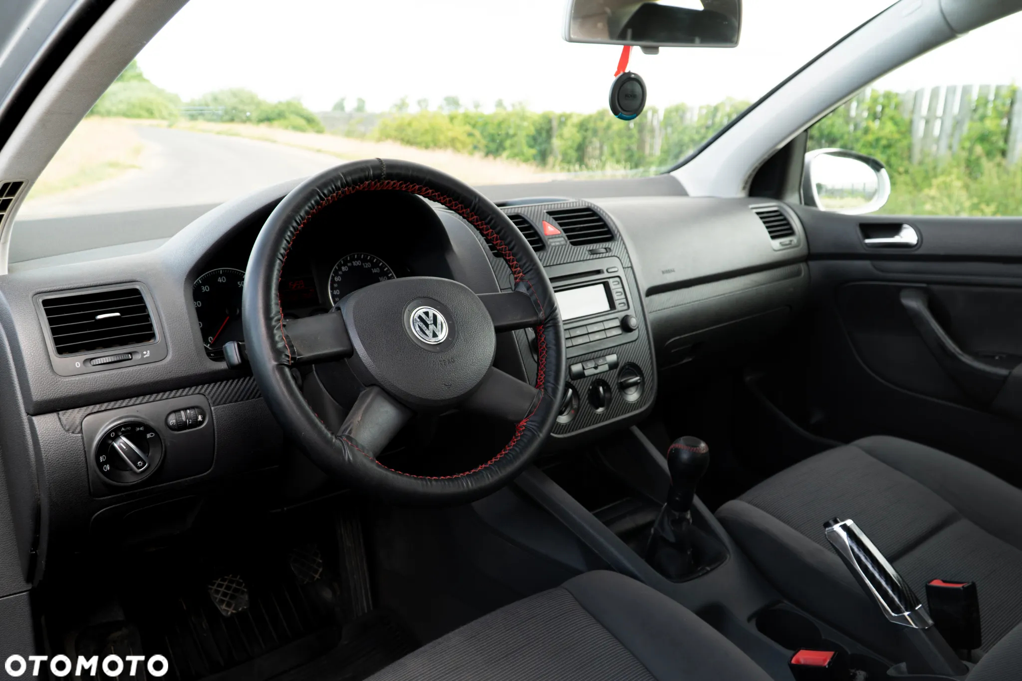 Volkswagen Golf - 5