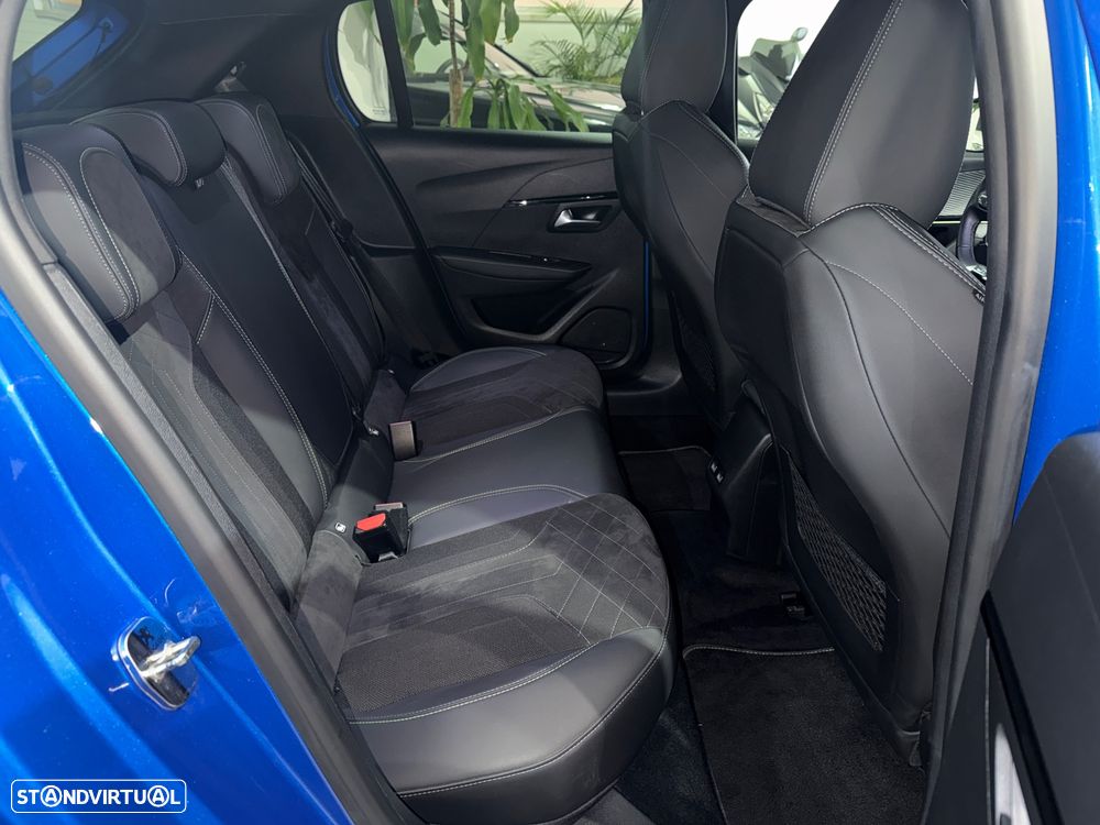 Peugeot e-208 50 kWh GT Line - 17