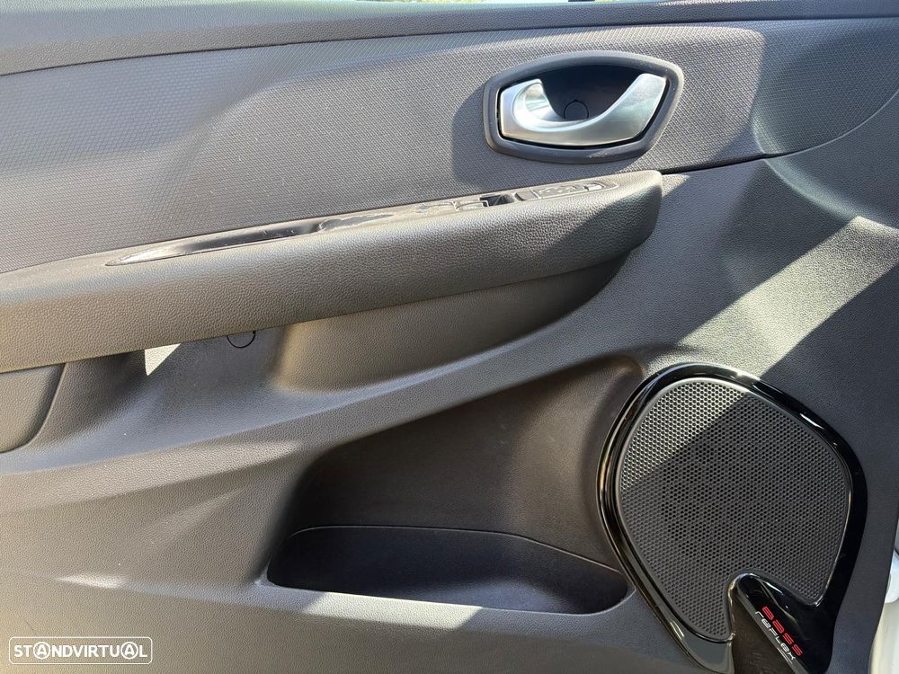 Renault Clio 1.5 dCi # - 18