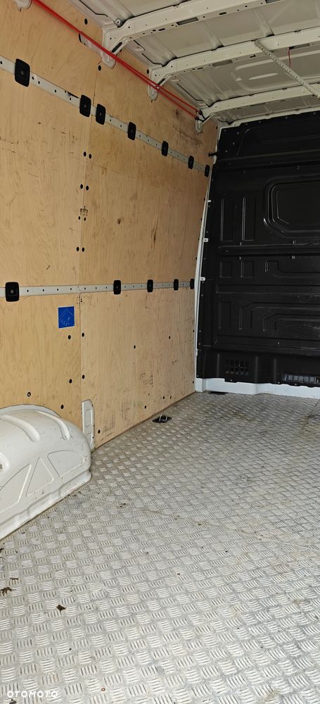 Volkswagen Crafter - 5