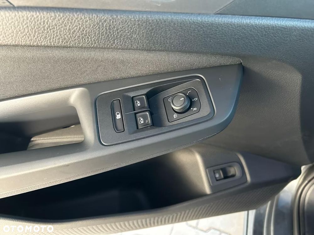 Ford Transit Connect PHEV 150KM Limited - 12