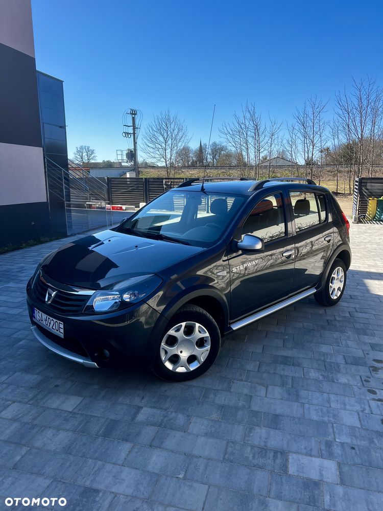 Dacia Sandero Stepway 1.6 - 8