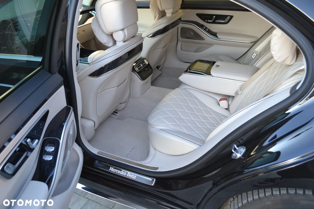 Mercedes-Benz Klasa S 500 4-Matic L 9G-TRONIC - 14