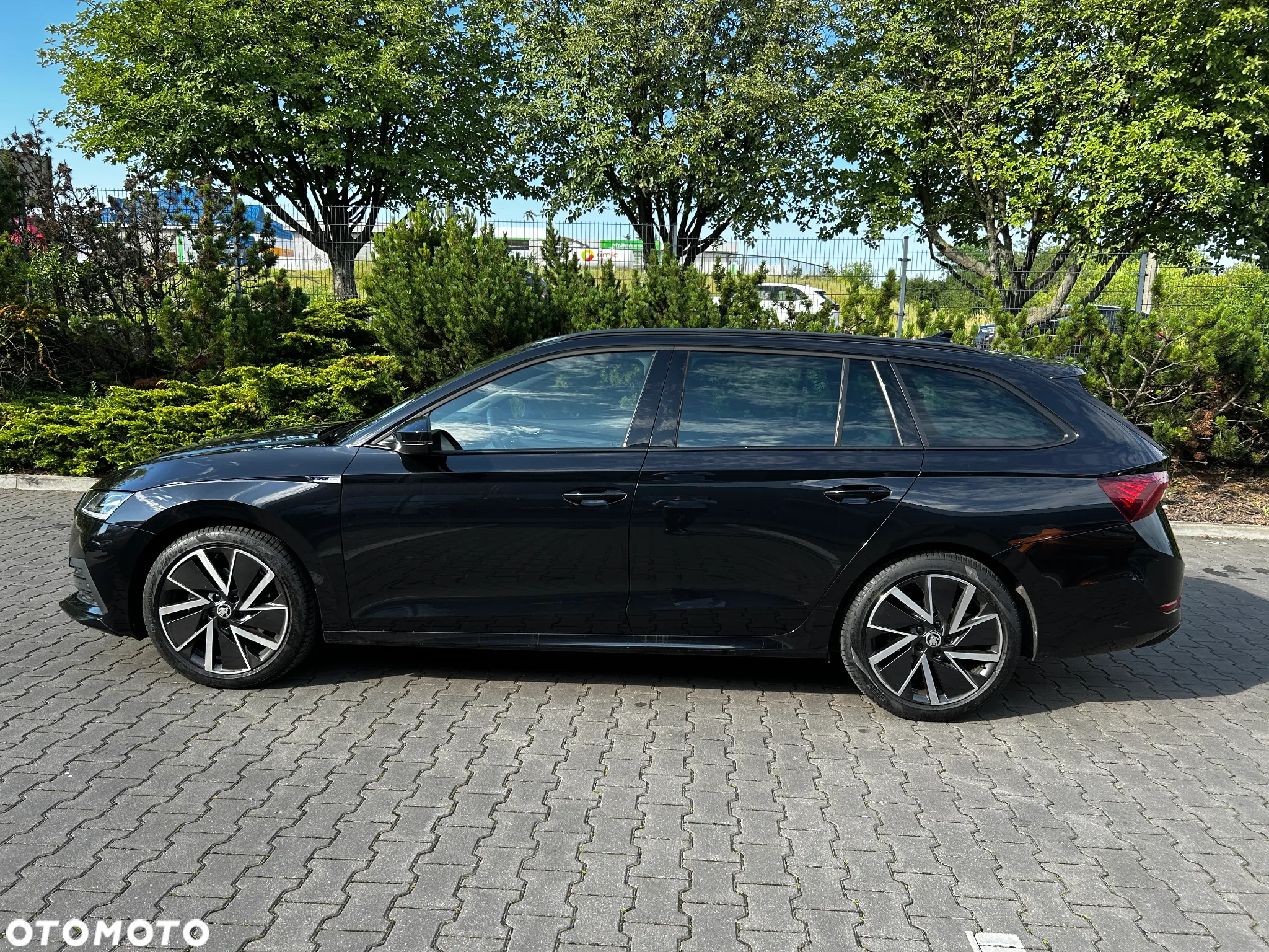 Skoda Octavia 2.0 TSI 4x4 Sportline DSG - 11