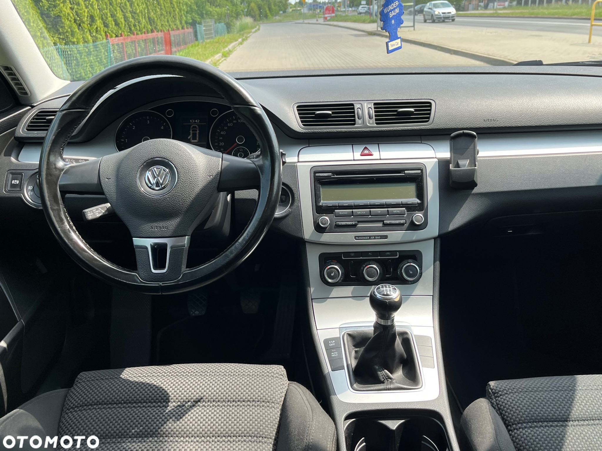 Volkswagen Passat 2.0 TDI Comfortline - 11