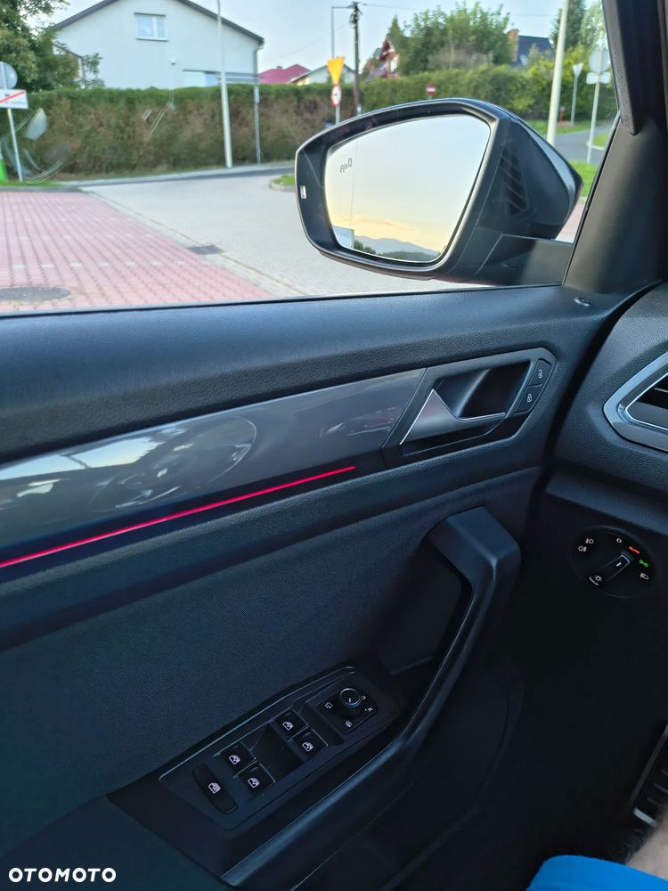 Volkswagen T-Roc 1.5 TSI ACT Premium - 11