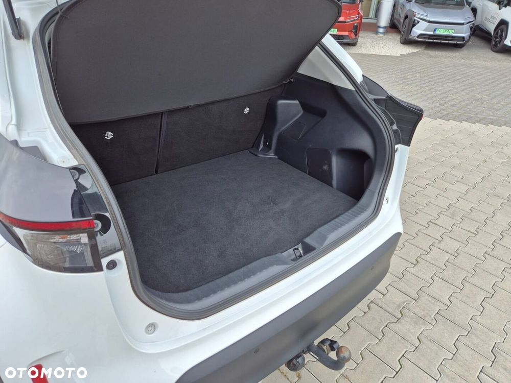 Toyota Yaris Cross Hybrid 1.5 Comfort 4x4 - 25