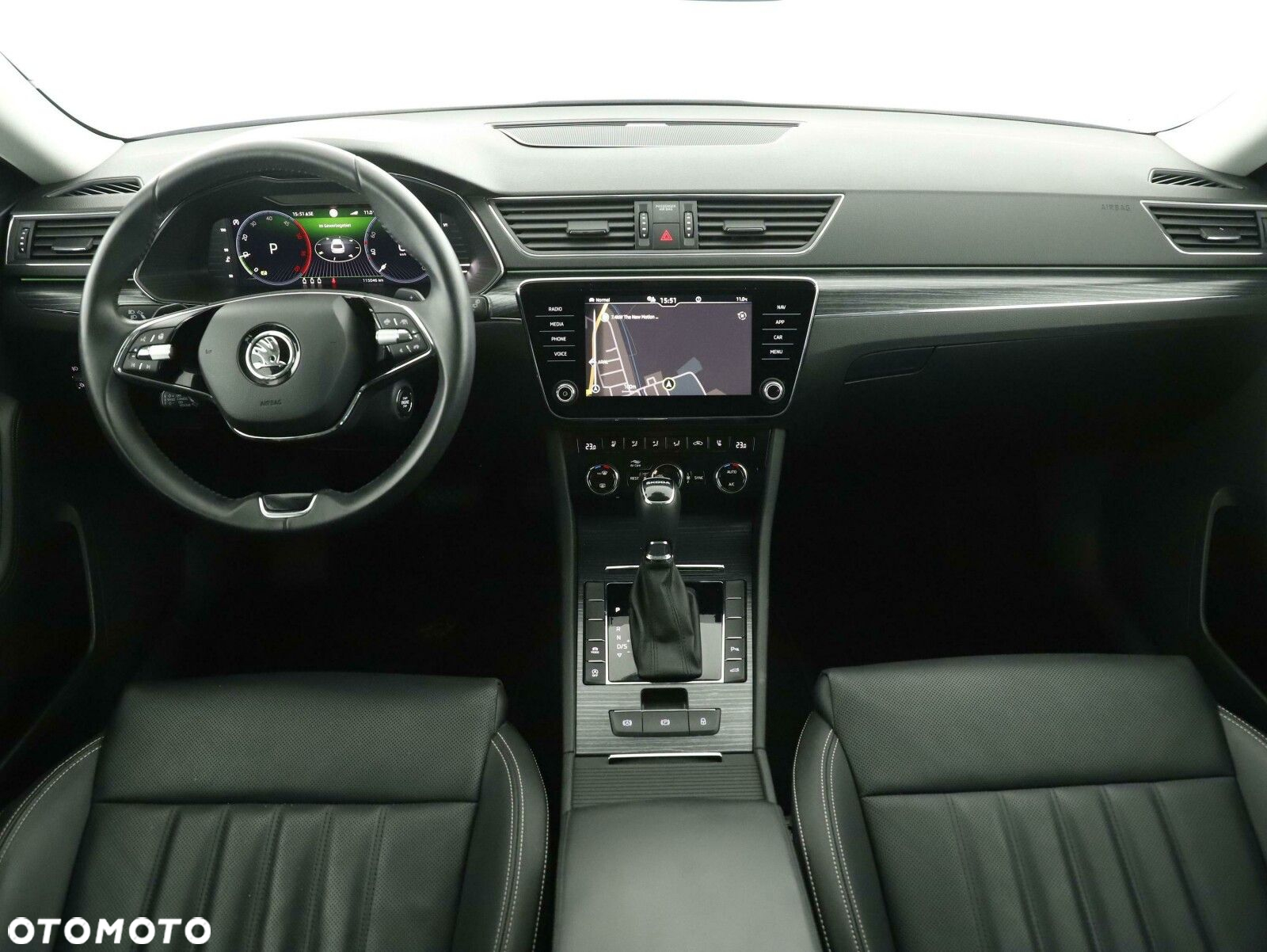 Skoda Superb 2.0 TDI SCR Style DSG - 5