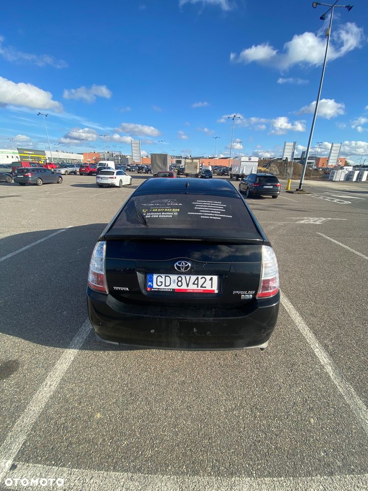 Toyota Prius - 5