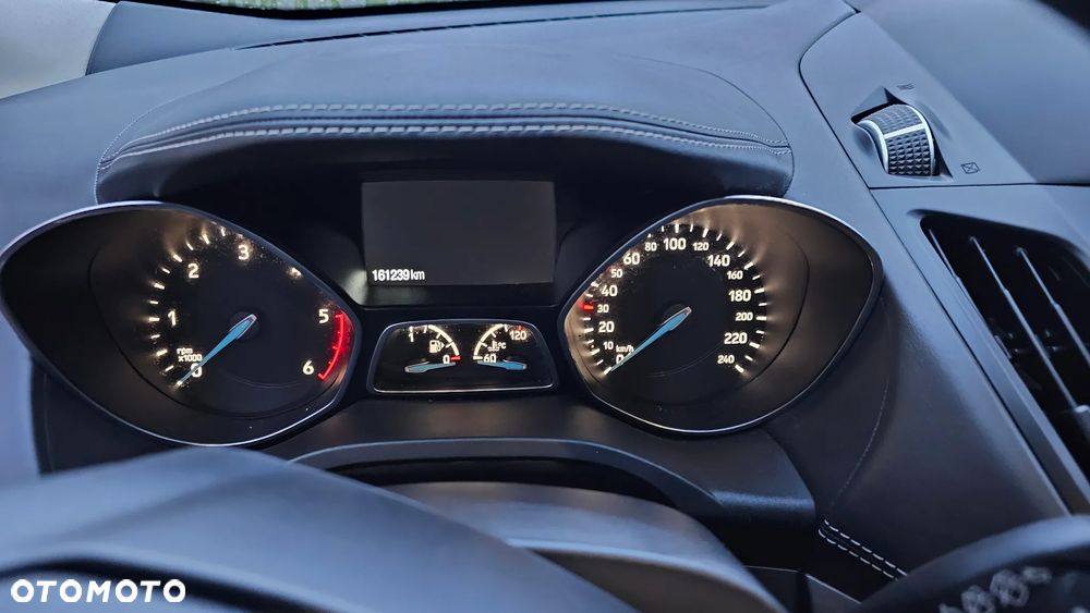 Ford Kuga 2.0 TDCi 2x4 Vignale - 11