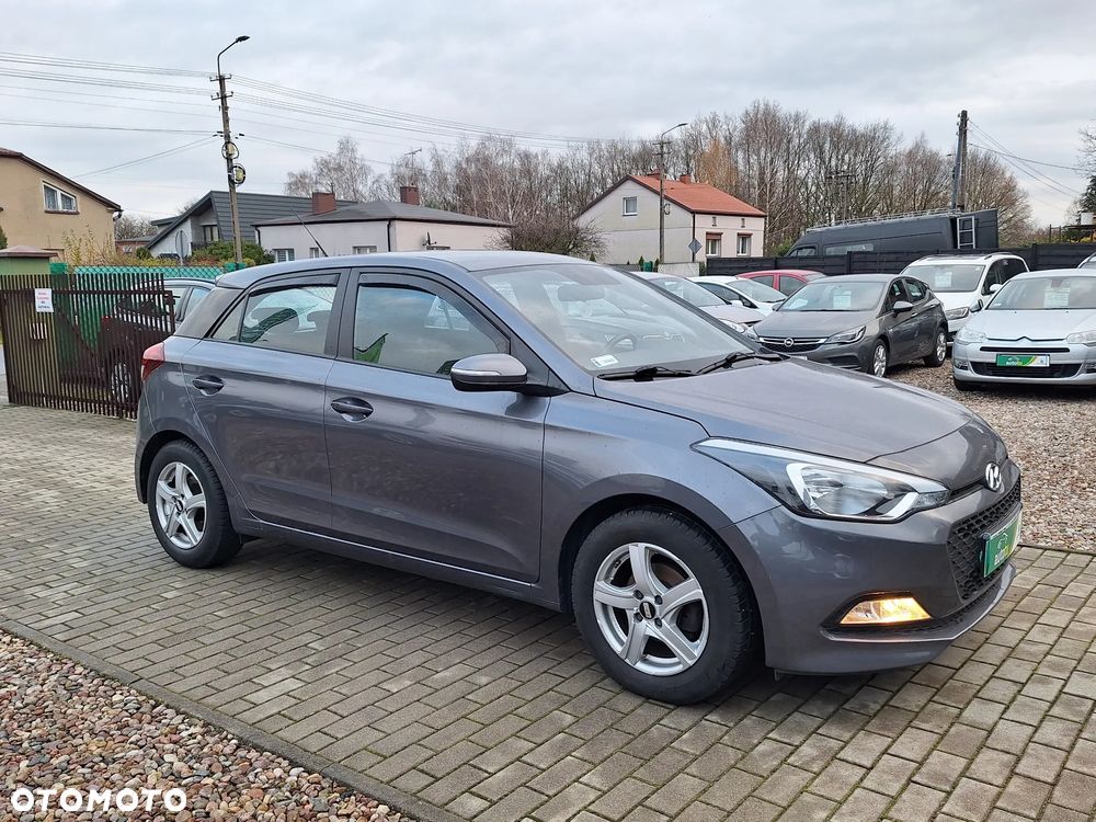 Hyundai i20 1.2 Elegant - 12