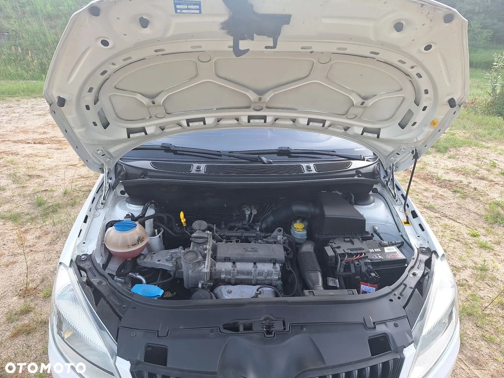 Skoda Roomster 1.2 12V HTP - 8