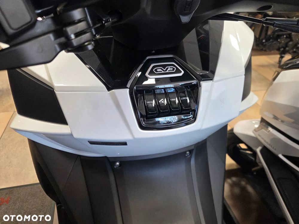 Kymco CV3 - 5
