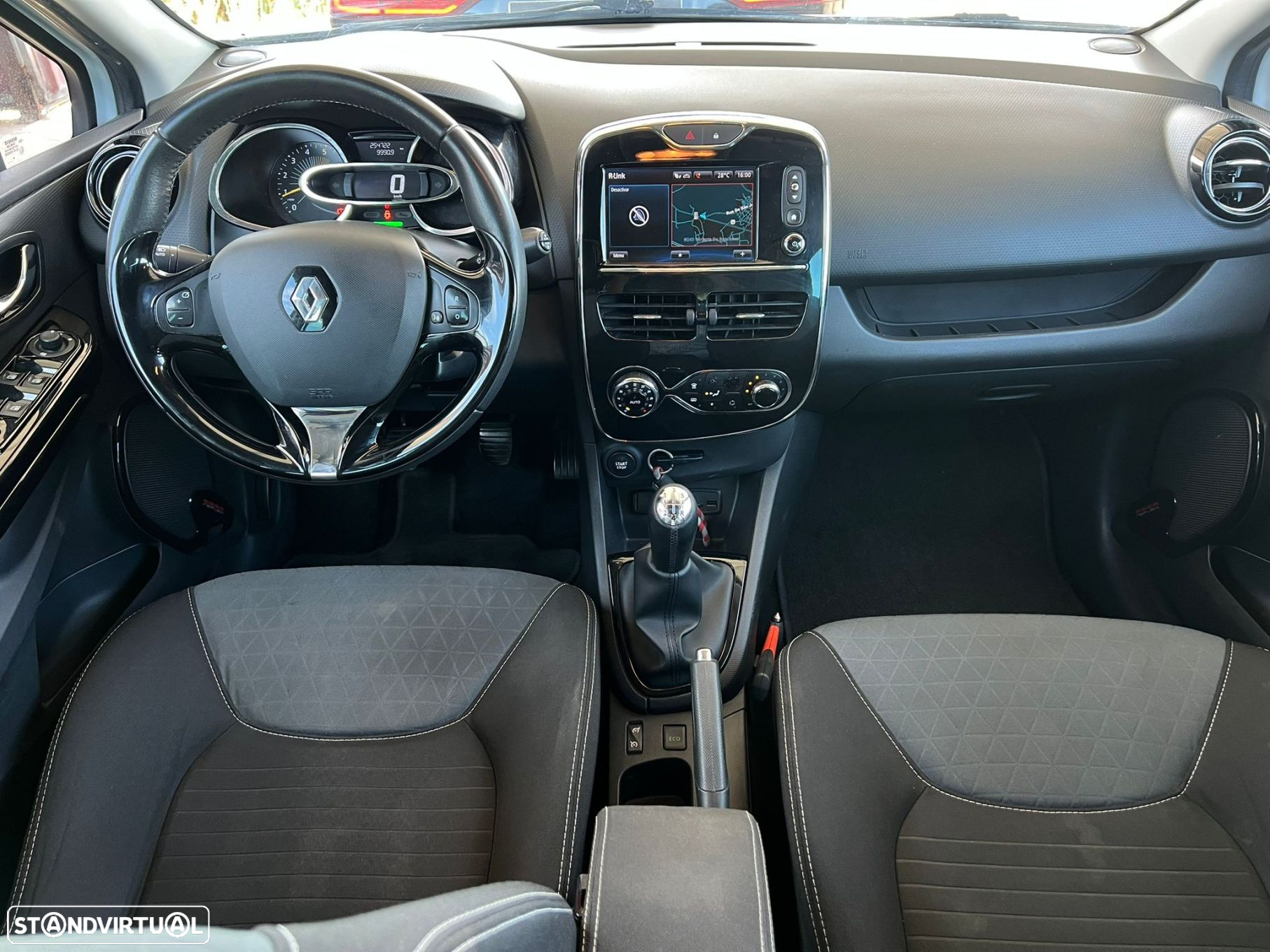 Renault Clio Sport Tourer 1.5 dCi Limited - 6