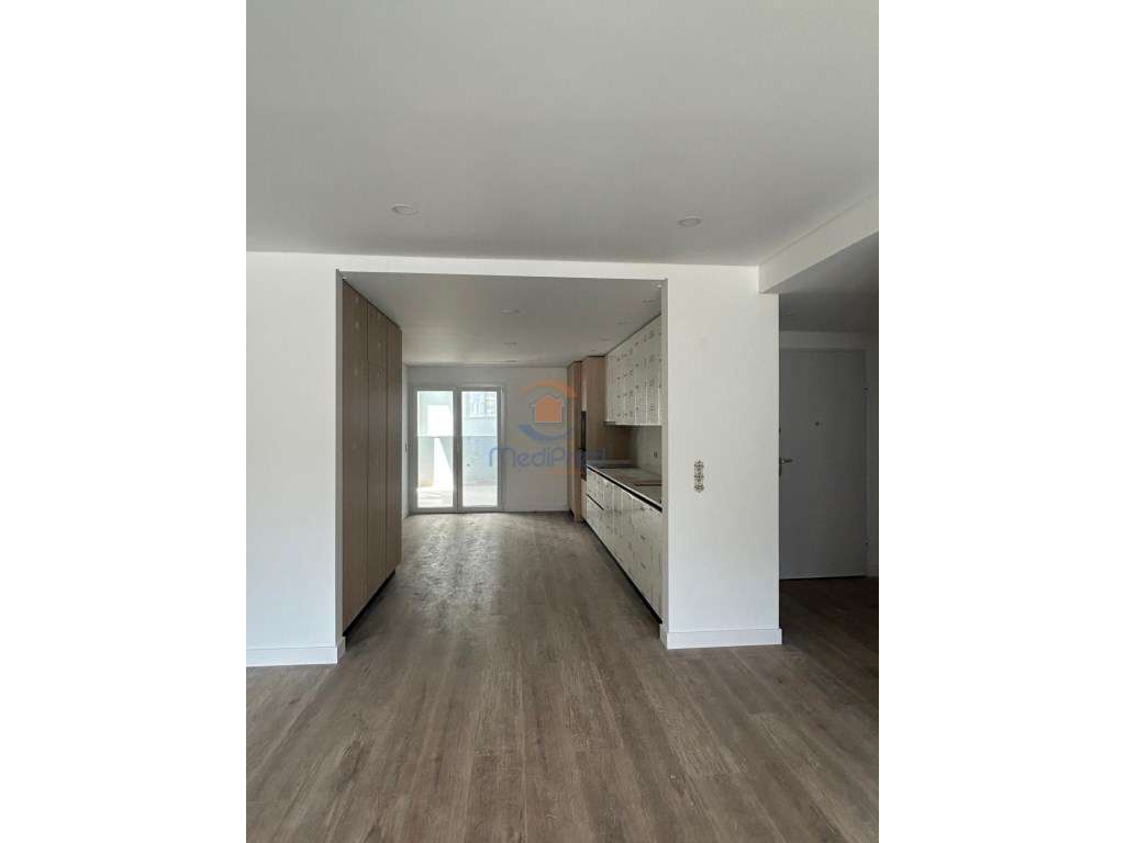 Apartamento T3 com TERRAÇO, Varanda e BOX 40 m2 | Ramada, Odivelas - Grande imagem: 5/65